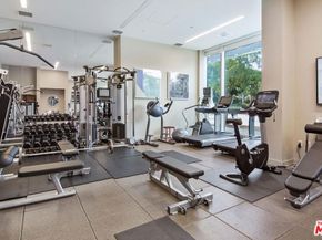 1705 Ocean 412, Santa Monica CA 90401