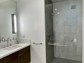 1705 Ocean 412, Santa Monica CA 90401