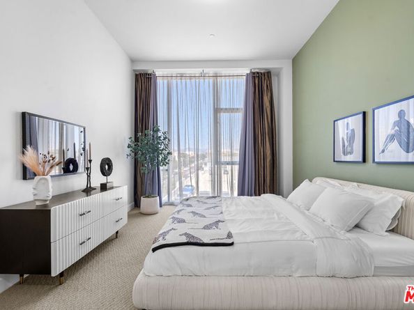 3223 W 6th Street 206, Los Angeles CA 90020