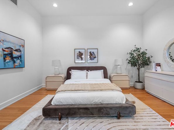 3223 W 6th Street 206, Los Angeles CA 90020