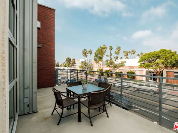 1912 Broadway 205, Santa Monica CA 90404