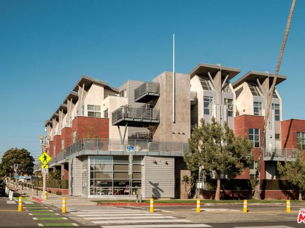 1912 Broadway 205, Santa Monica CA 90404