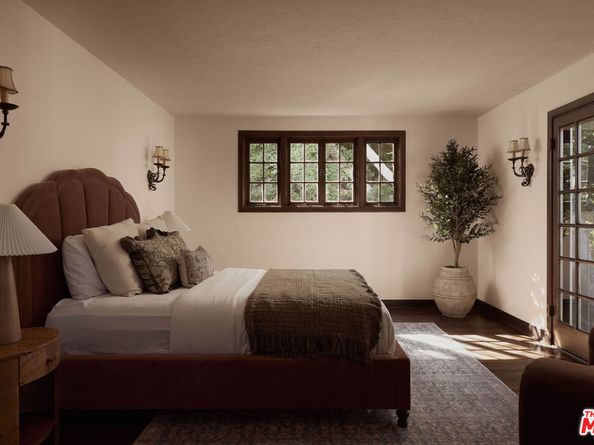 545 S Rimpau Boulevard, Los Angeles CA 90020