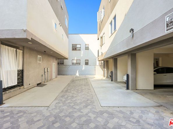 146 Rosemont Avenue, Los Angeles CA 90026