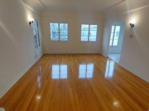 626 S Cloverdale Avenue, Los Angeles CA 90036