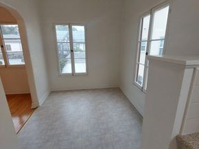 626 S Cloverdale Avenue, Los Angeles CA 90036