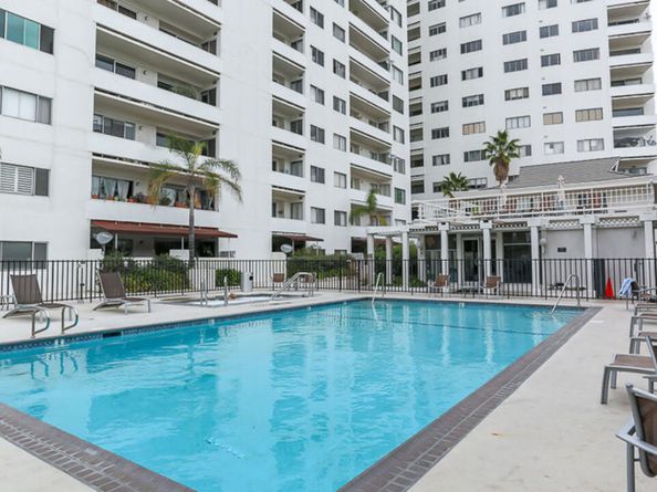 7250 Franklin Avenue 1112, Los Angeles CA 90046