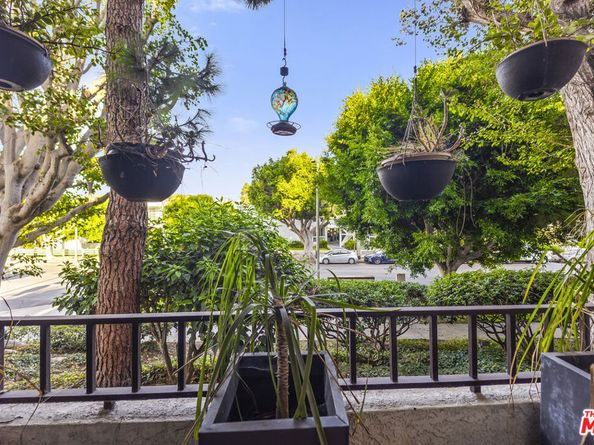 8110 Manitoba Street 114, Playa Del Rey CA 90293