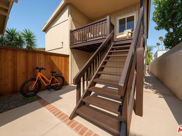 643 Santa Clara Avenue, Venice CA 90291