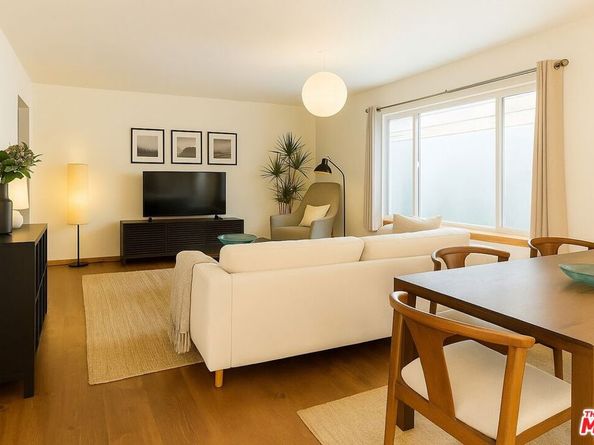 643 Santa Clara Avenue, Venice CA 90291