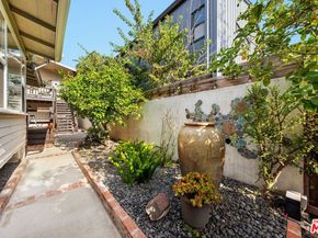 643 Santa Clara Avenue, Venice CA 90291