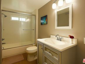 643 Santa Clara Avenue, Venice CA 90291