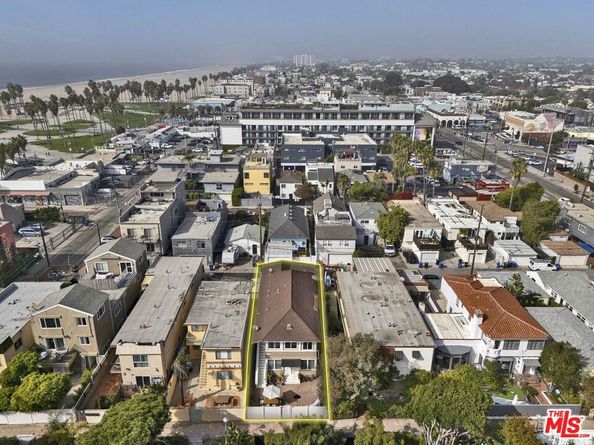 23 19th Avenue, Venice CA 90291