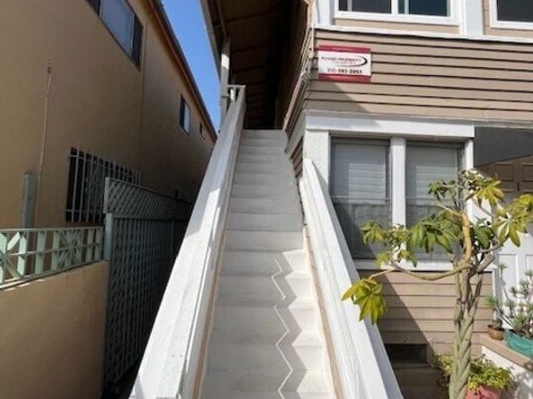 23 19th Avenue, Venice CA 90291