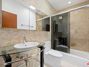 2437 Apollo Drive, Los Angeles CA 90046