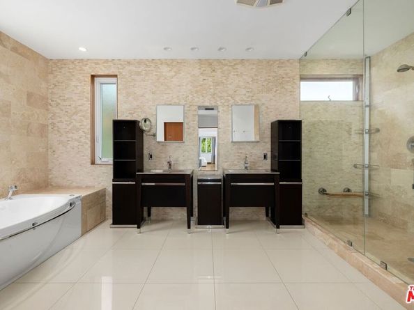 2437 Apollo Drive, Los Angeles CA 90046