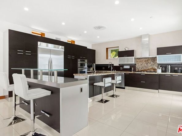 2437 Apollo Drive, Los Angeles CA 90046