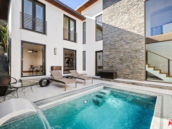 2437 Apollo Drive, Los Angeles CA 90046