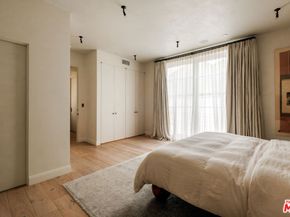 956 5th Street C, Santa Monica CA 90403