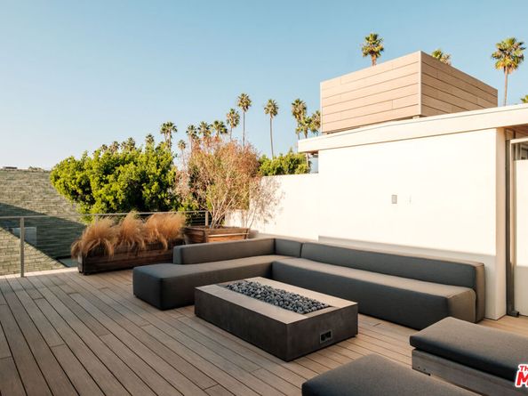 956 5th Street C, Santa Monica CA 90403