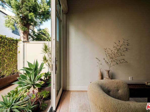 956 5th Street C, Santa Monica CA 90403