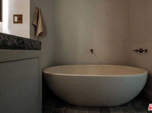 956 5th Street C, Santa Monica CA 90403