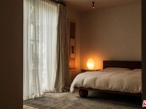 956 5th Street C, Santa Monica CA 90403