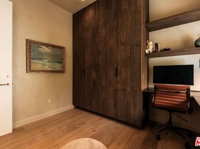 956 5th Street C, Santa Monica CA 90403