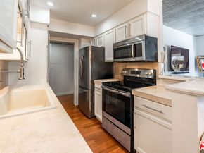 1155 N La Cienega Boulevard 814, West Hollywood CA 90069