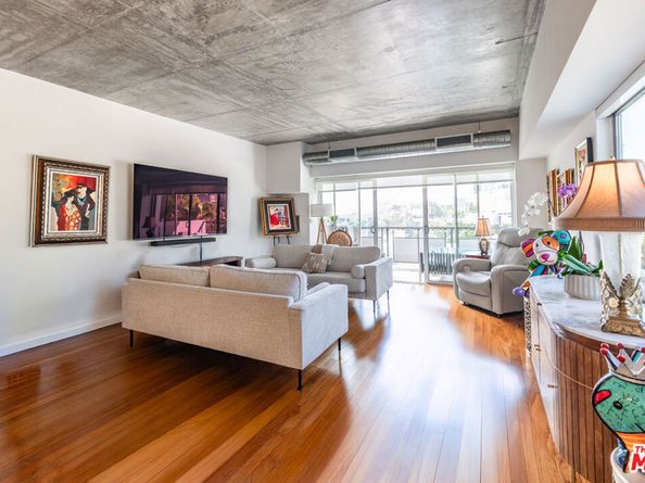 1155 N La Cienega Boulevard 814, West Hollywood CA 90069