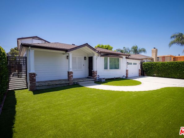 6449 Radford Avenue, North Hollywood CA 91606