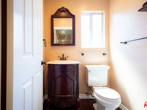 6449 Radford Avenue, North Hollywood CA 91606