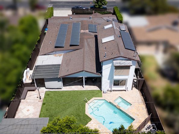 6449 Radford Avenue, North Hollywood CA 91606