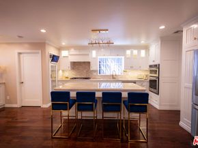 6449 Radford Avenue, North Hollywood CA 91606