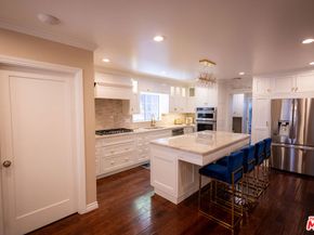 6449 Radford Avenue, North Hollywood CA 91606