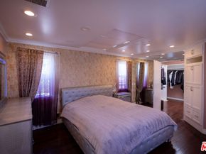 6449 Radford Avenue, North Hollywood CA 91606