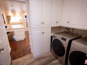 6449 Radford Avenue, North Hollywood CA 91606