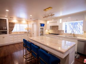 6449 Radford Avenue, North Hollywood CA 91606