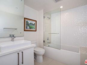 11764 Idaho Avenue 301, Los Angeles CA 90025