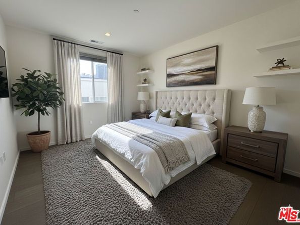 11764 Idaho Avenue 301, Los Angeles CA 90025