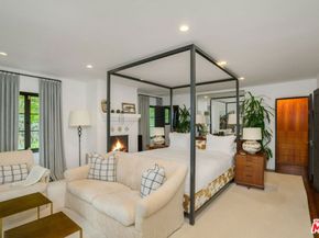 7939 Hillside Avenue, Los Angeles CA 90046