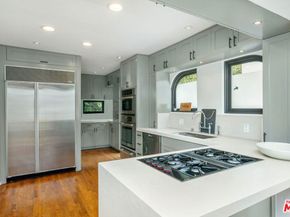 7939 Hillside Avenue, Los Angeles CA 90046