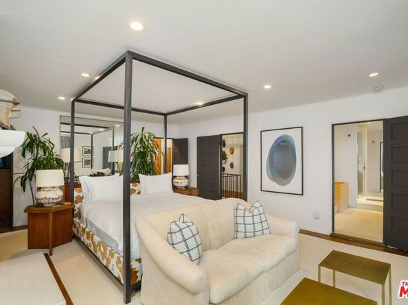 7939 Hillside Avenue, Los Angeles CA 90046