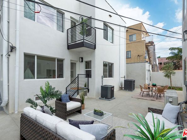 3626 E 1st Street, Long Beach CA 90803