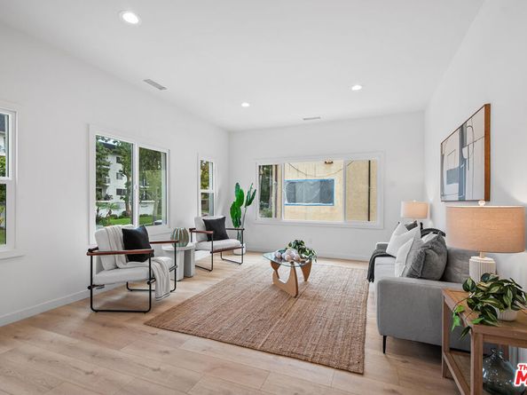 3626 E 1st Street, Long Beach CA 90803