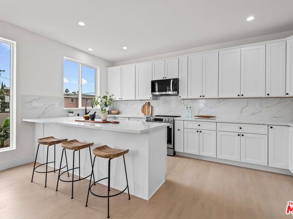 3626 E 1st Street, Long Beach CA 90803