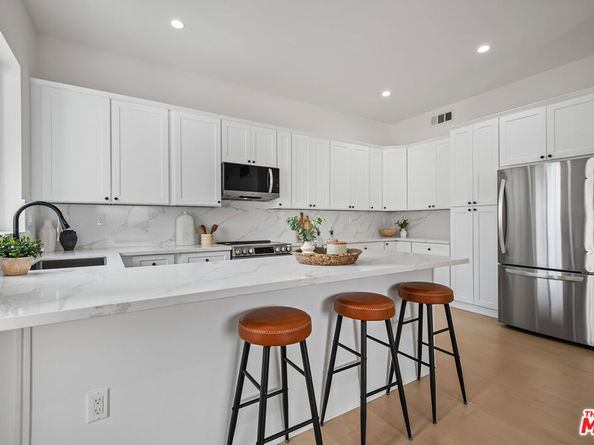 3626 E 1st Street, Long Beach CA 90803