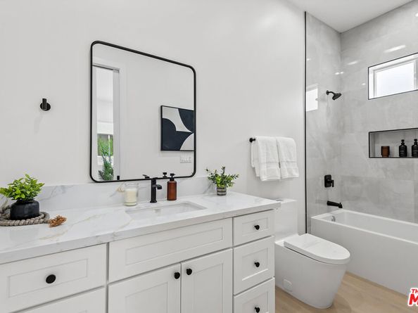 3626 E 1st Street, Long Beach CA 90803