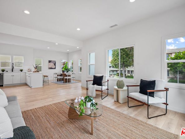 3626 E 1st Street, Long Beach CA 90803