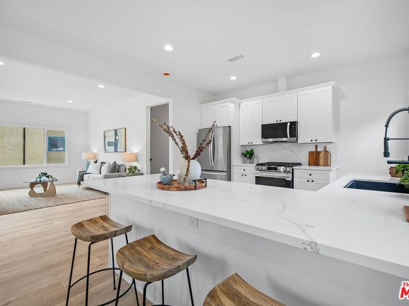 3626 E 1st Street, Long Beach CA 90803